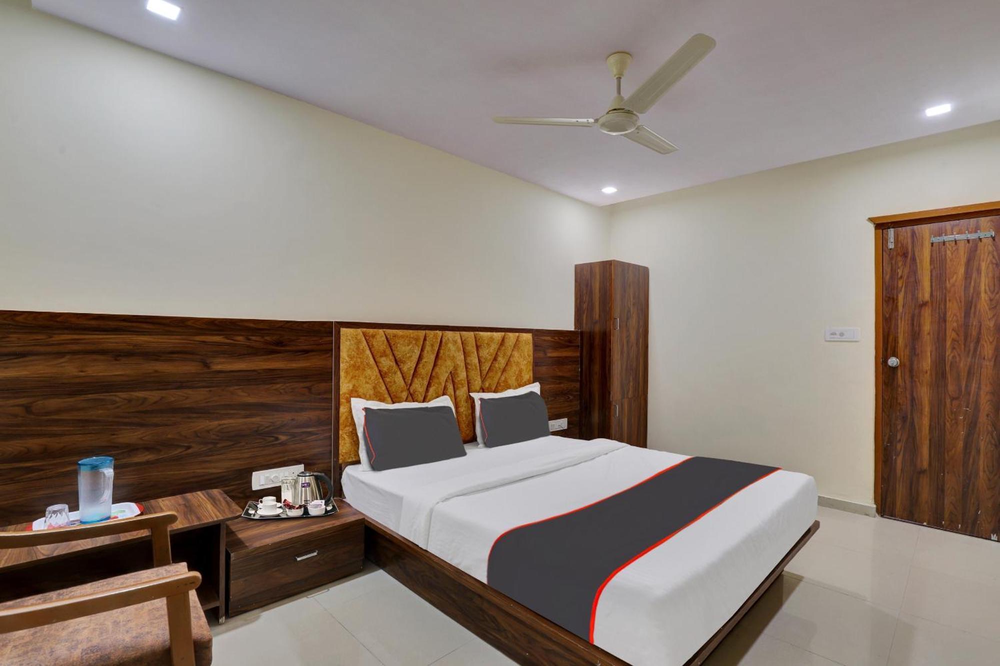Hotel O Neelkamal Ahmedabad Luaran gambar