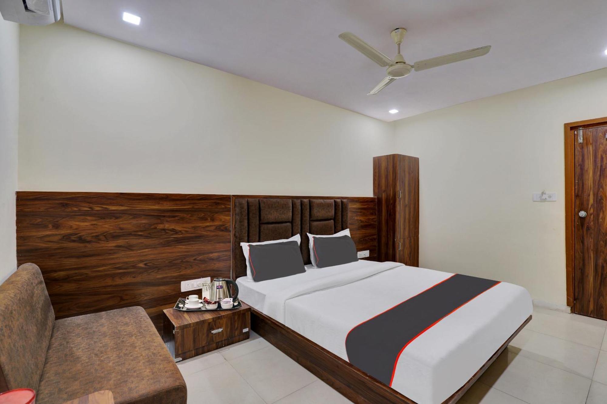 Hotel O Neelkamal Ahmedabad Luaran gambar